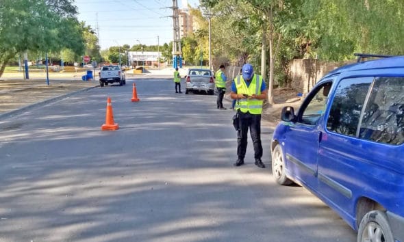 Circulaba sin carnet ni seguro y además debía estar aislada Circulaba sin carnet ni seguro y además debía estar aislada