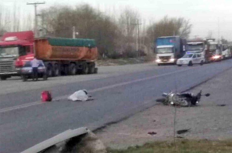 Último momento: Murió una mujer tras ser arrollada en la Ruta 22 Último momento: Murió una mujer tras ser arrollada en la Ruta 22